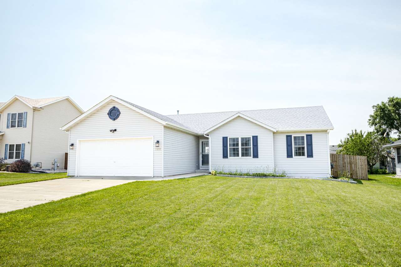 2406 Partridge Ln, Janesville, WI 53546