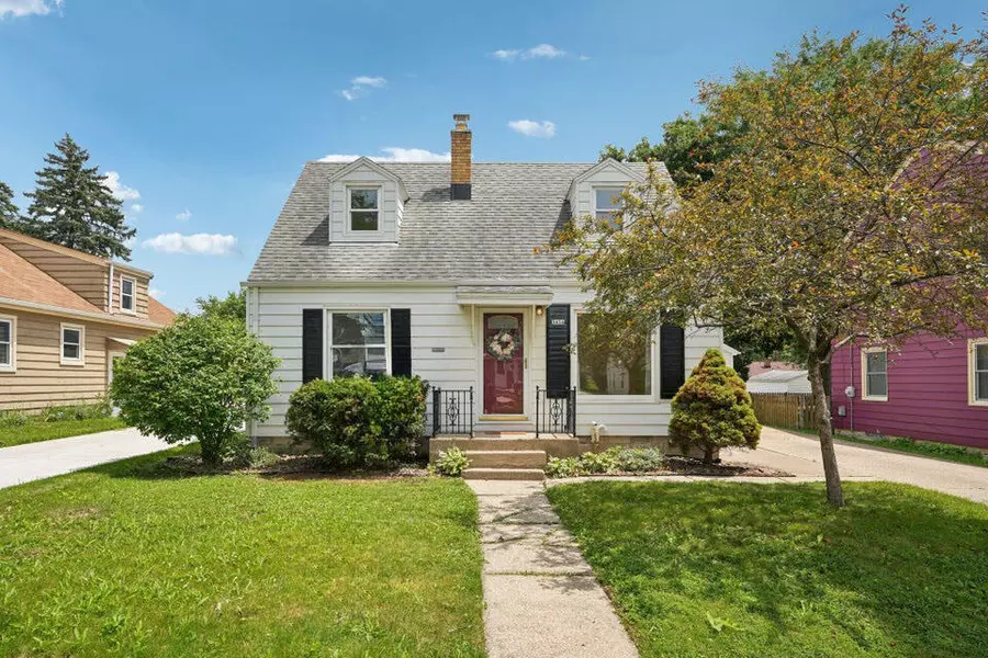 3456 N 96th St, Milwaukee, WI 53222