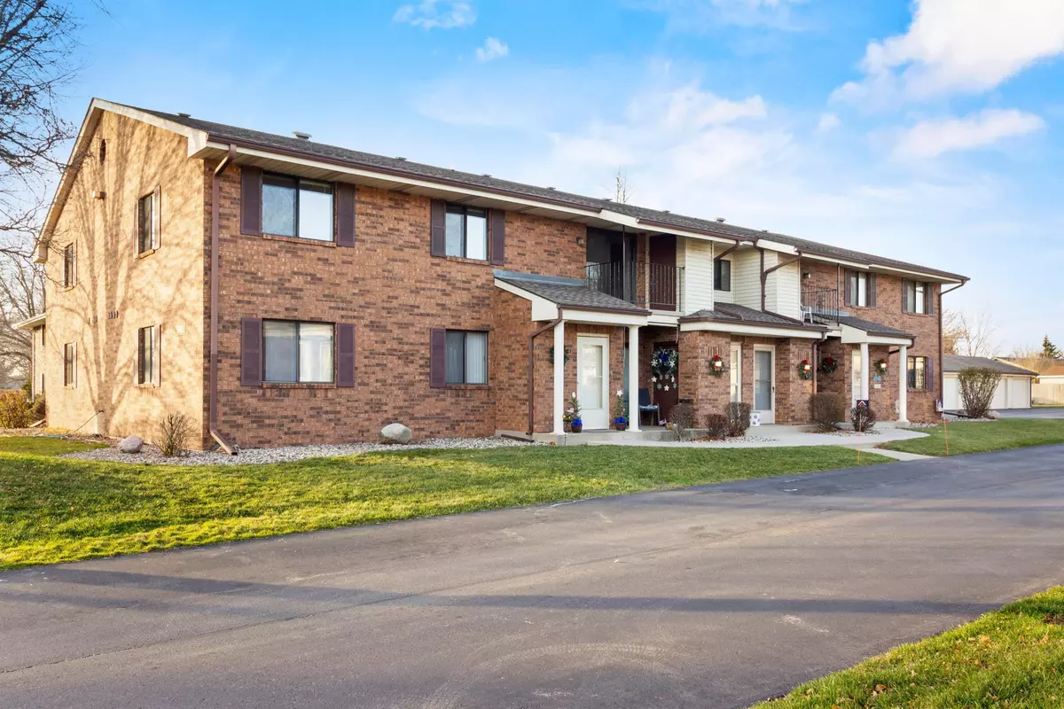 Mount Pleasant, WI 53406,6720 Mariner Dr Unit 101