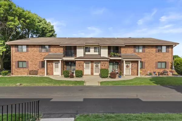 Mount Pleasant, WI 53406,6720 Mariner Dr Unit 101