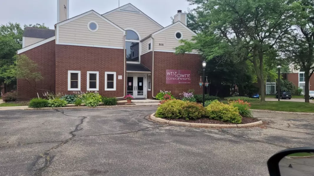 535 D'onofrio Dr Unit 5, Madison, WI 53719