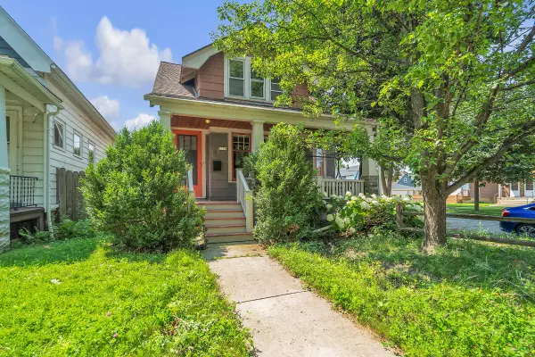 Milwaukee, WI 53215,3751 W Frederica Pl