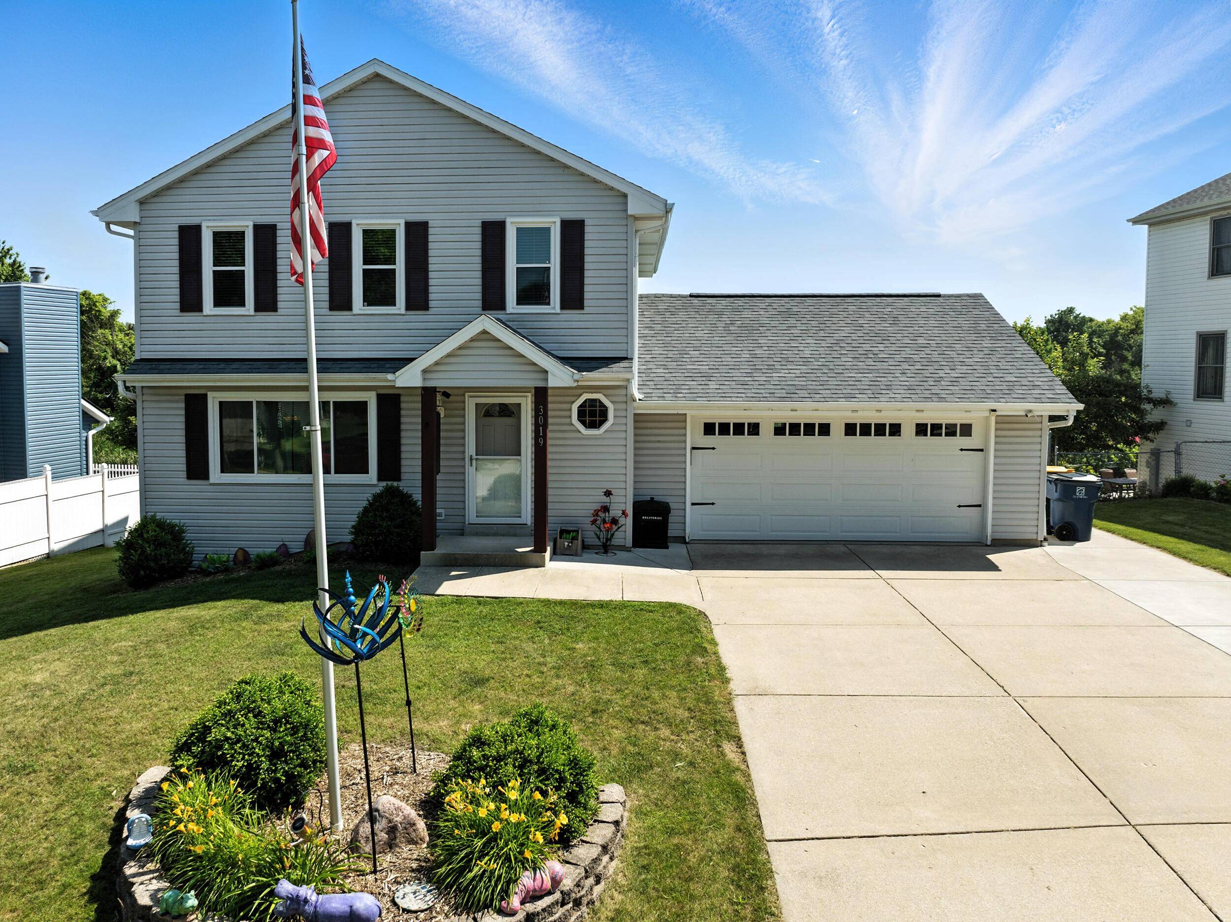 3019 E Diane Dr, Oak Creek, WI 53154
