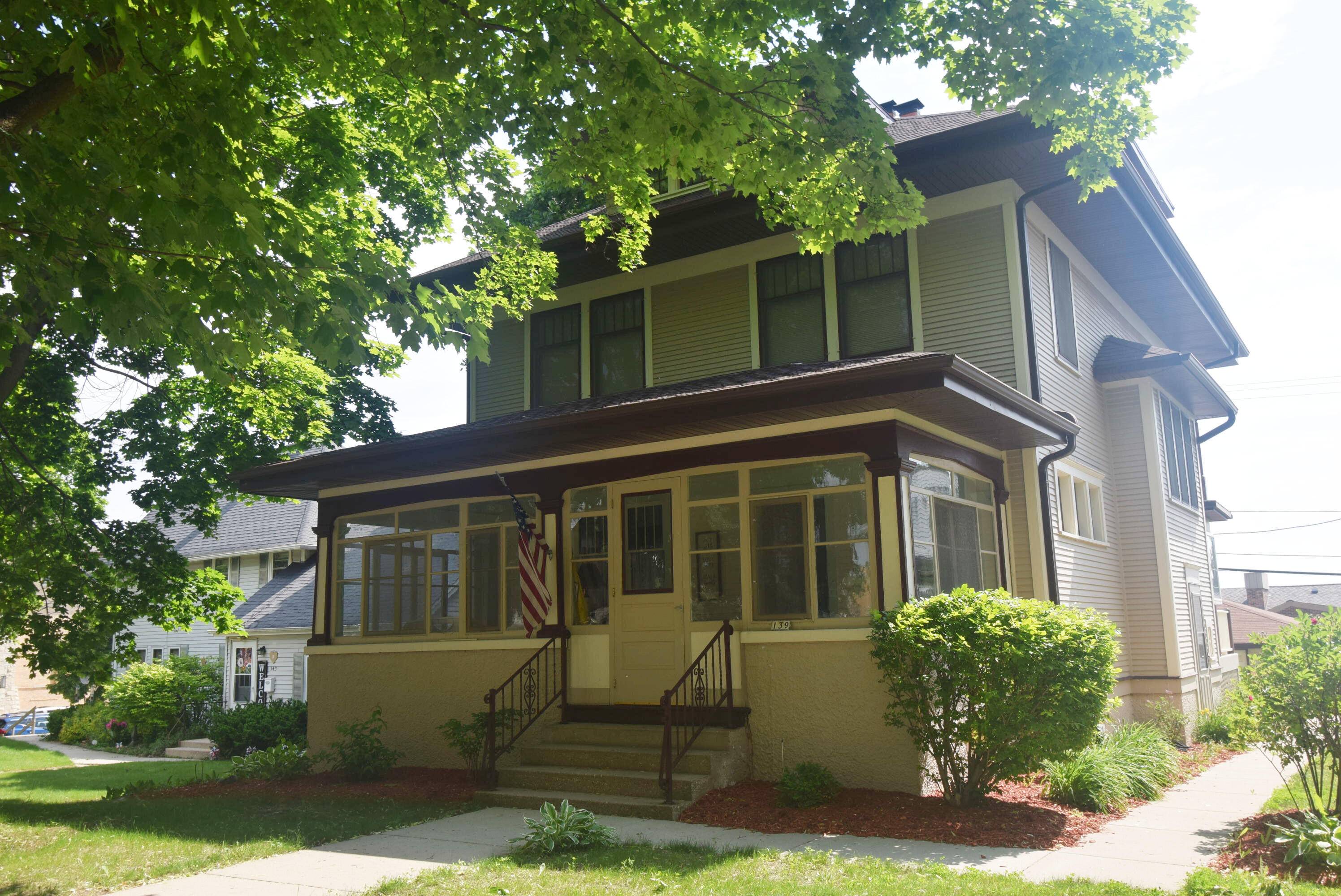 139 N 8th Ave, West Bend, WI 53095