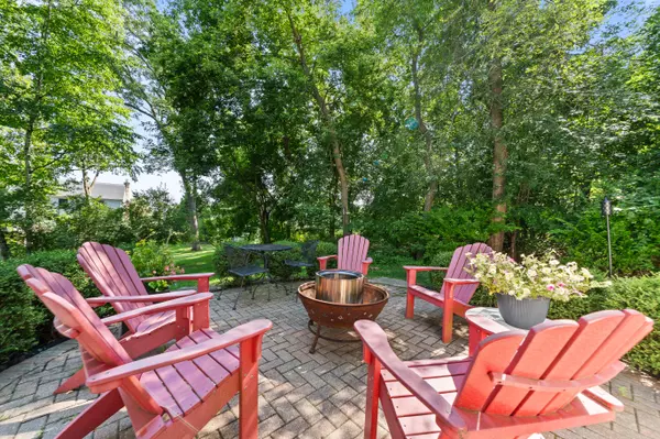 Fontana, WI 53125,263 Pottawatomi Dr