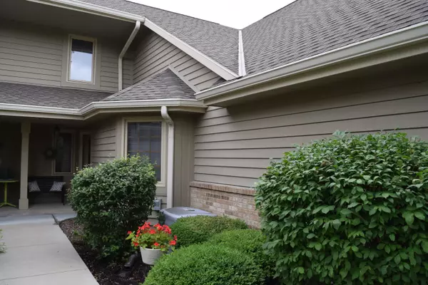 N21W24248 Cumberland Dr Unit 26 I, Pewaukee, WI 53072