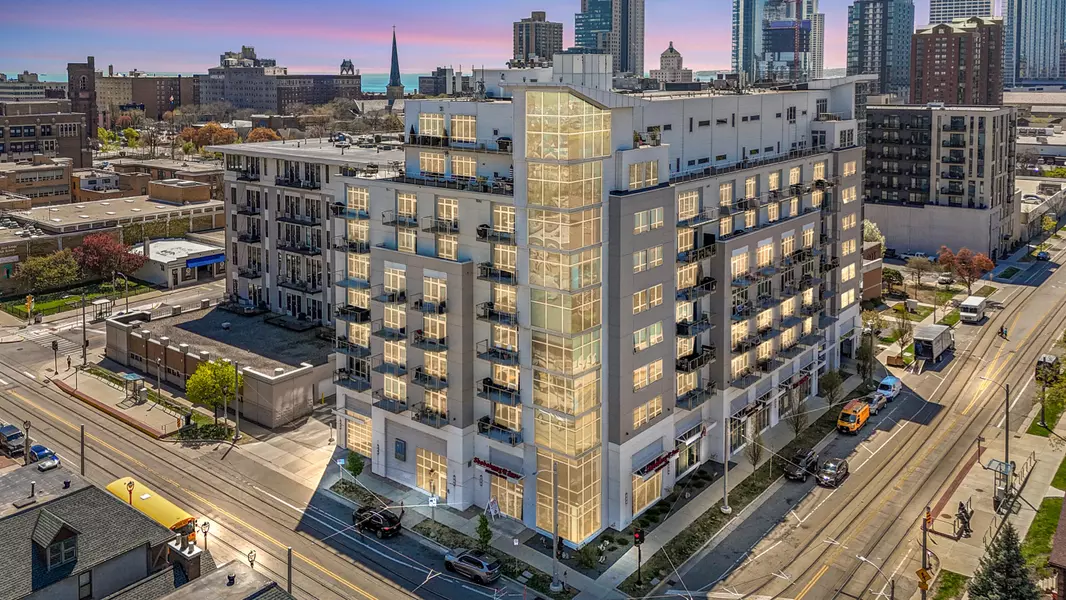 601 E Ogden Ave Unit 803, Milwaukee, WI 53202