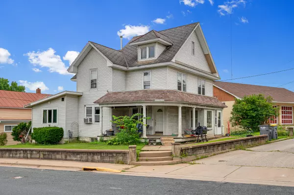 16846 S 1st St, Galesville, WI 54630