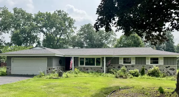 15915 Luella Dr, Brookfield, WI 53005