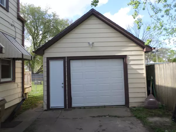 Kenosha, WI 53140,918 43rd St