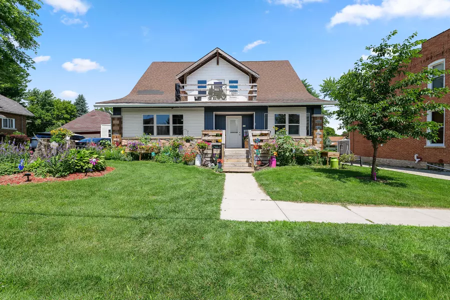 W6180 Main St, Burnett, WI 53922