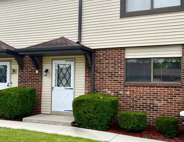 5803 Cambridge Cir Unit 4, Mount Pleasant, WI 53406