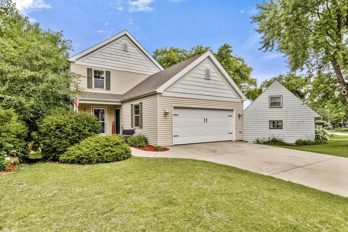 Waukesha, WI 53186,1438 Cleveland Ave