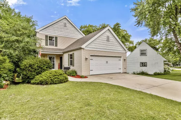 1438 Cleveland Ave, Waukesha, WI 53186