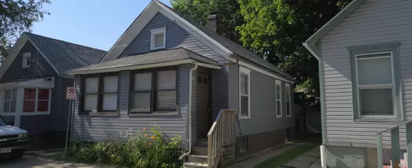 1218 Reeds Ct, Racine, WI 53404