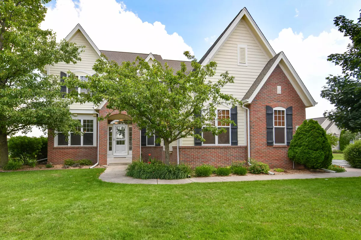 Oconomowoc, WI 53066,1851 River Lakes Rd S