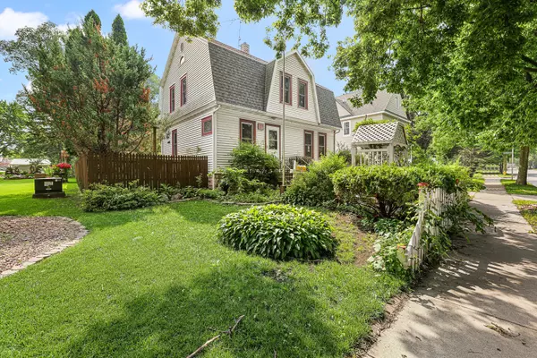 297 N Park Ave, Fond Du Lac, WI 54935