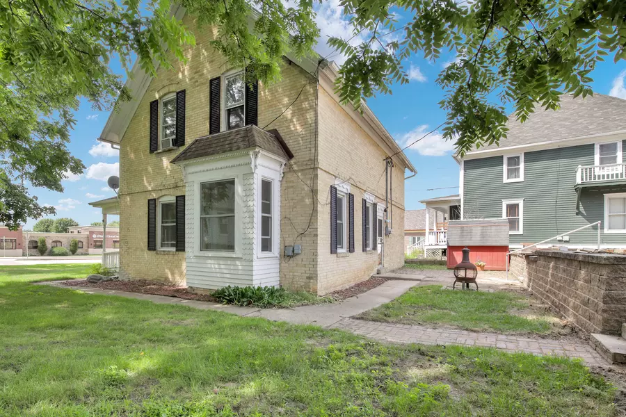 106 E Washington St Unit 106A, West Bend, WI 53095