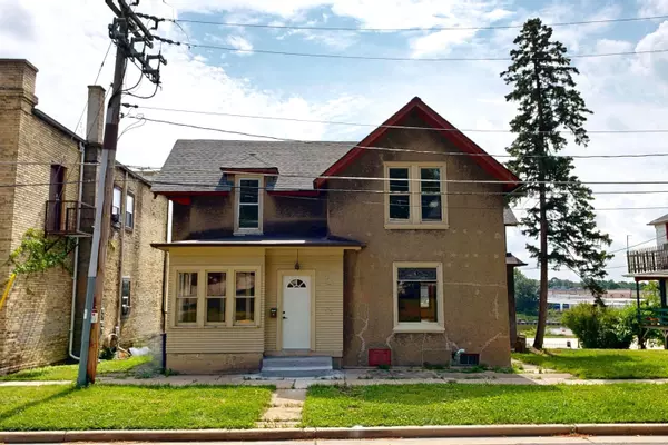 204 Wisconsin Dr, Jefferson, WI 53549