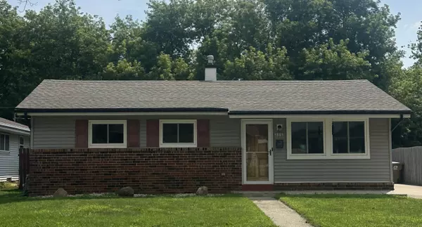 1861 15th Ave, Kenosha, WI 53140