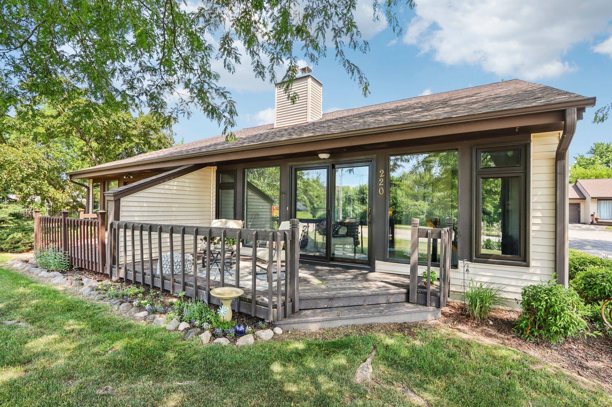 220 E Drexel Ave Unit C-2, Oak Creek, WI 53154