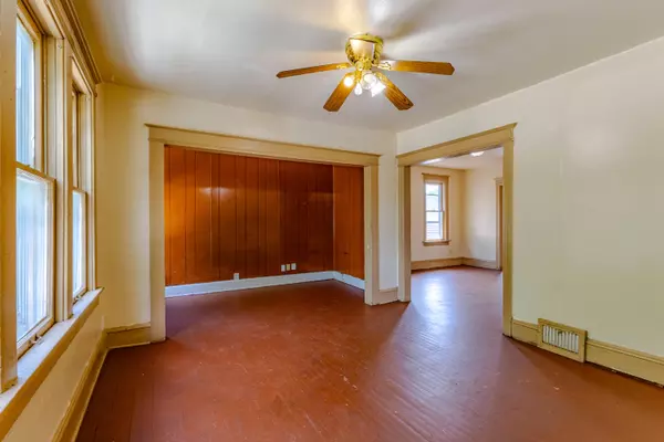 Milwaukee, WI 53209,4047 N 19th St Unit 4049