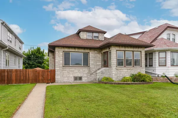 5227 W National Ave, West Milwaukee, WI 53214