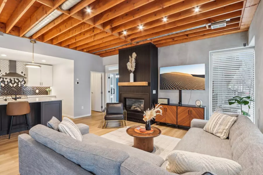 2001 N Commerce St, Milwaukee, WI 53212