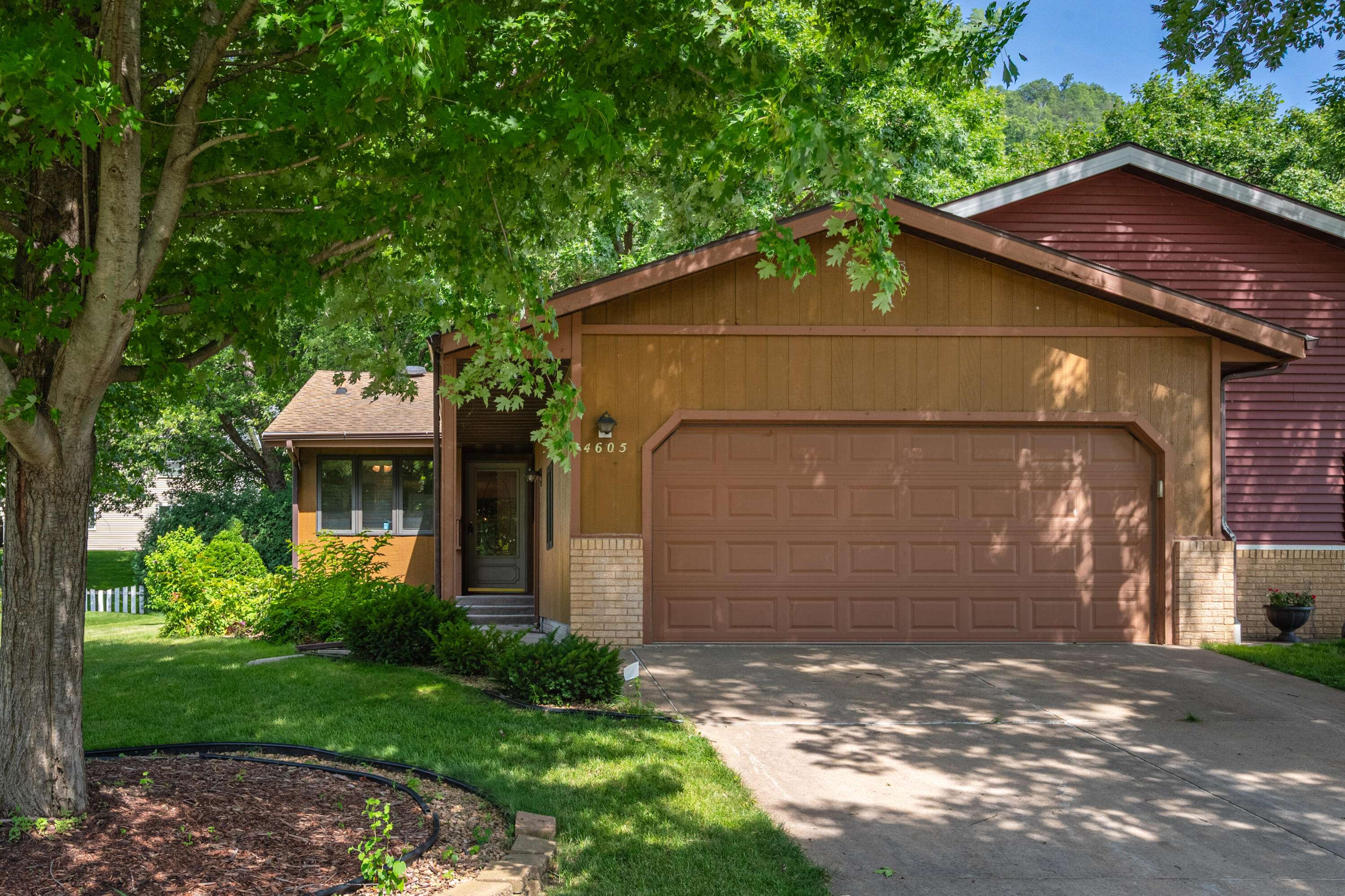 4605 Juniper St, La Crosse, WI 54601