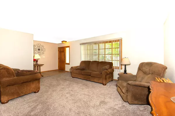 Kenosha, WI 53143,8033 18th Ave