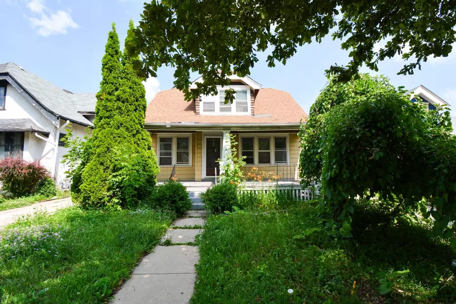 3830 N 18th St, Milwaukee, WI 53206