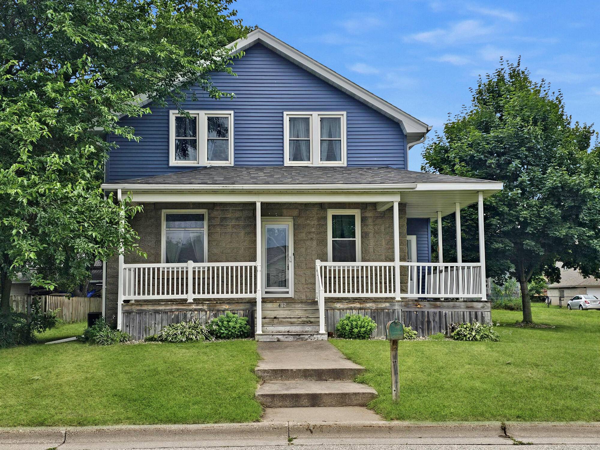 412 2nd Ave E, Holmen, WI 54636
