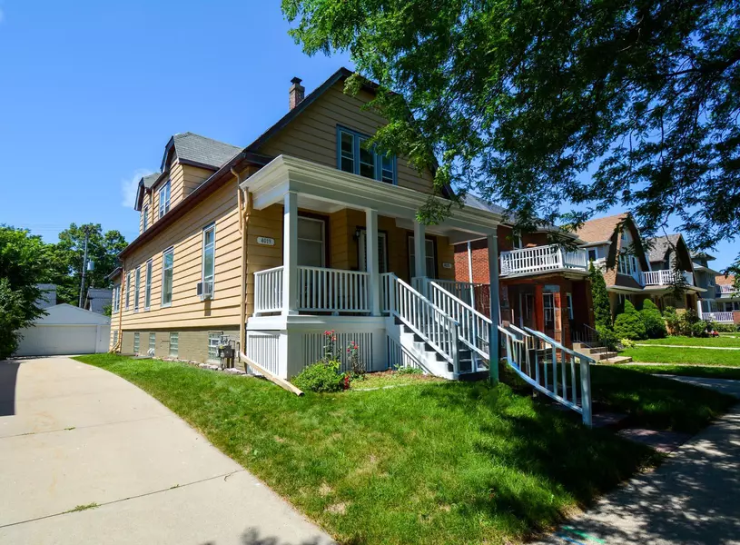 4019 N Stowell Ave Unit 4021, Shorewood, WI 53211