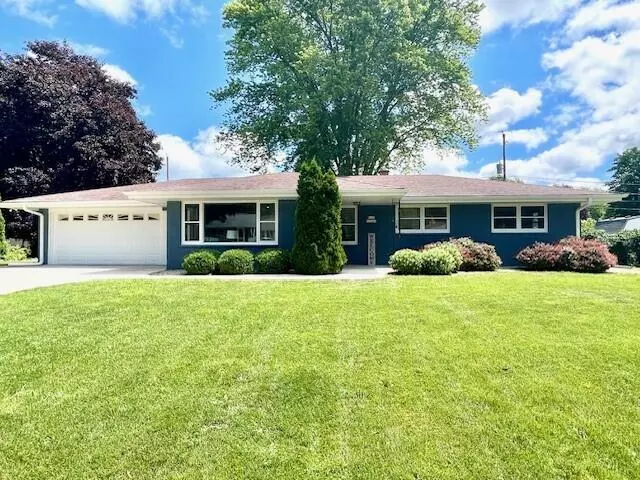 W155N11684 Sunny View Ave, Germantown, WI 53022