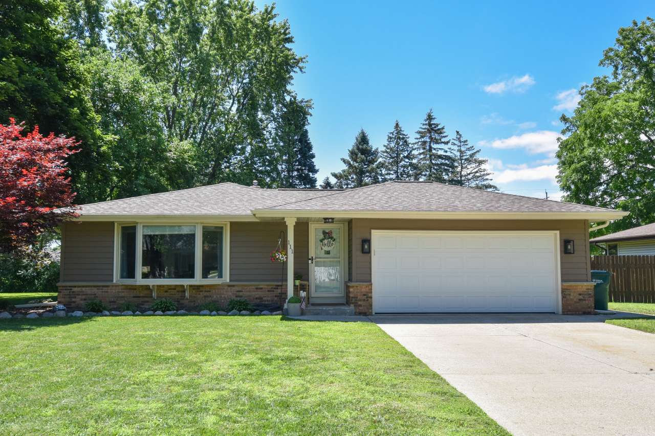 111 W Fransee Ln, Saukville, WI 53080