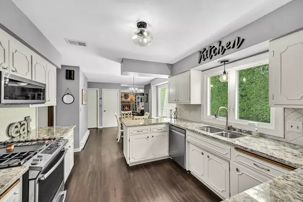 Wauwatosa, WI 53226,2638 N 122nd St