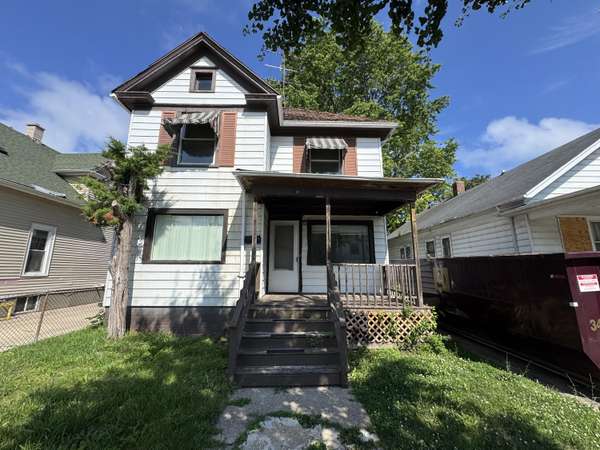 1809 Howe St, Racine, WI 53403