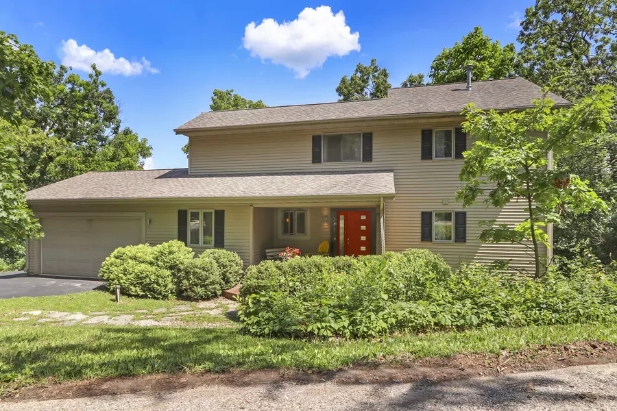 241 Bayview Rd, Delavan, WI 53191