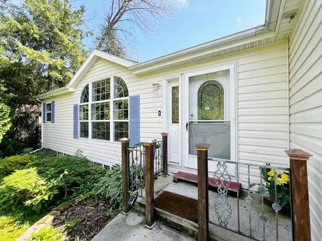 Two Rivers, WI 54241,343 24th St