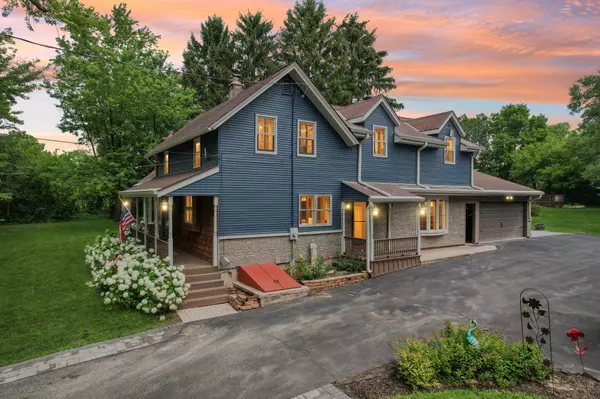 W220N5298 Town Line Rd, Menomonee Falls, WI 53051