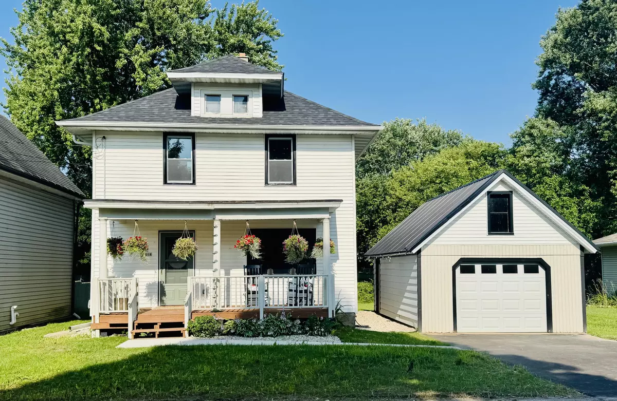 Neosho, WI 53059,118 Woodlawn St
