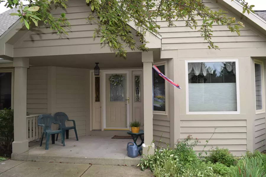 N21W24090 Garden Cir Unit 3E, Pewaukee, WI 53072
