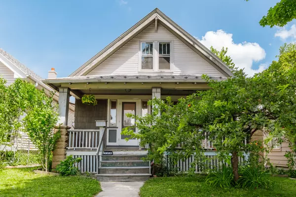 168 E Rosedale Ave, Milwaukee, WI 53207