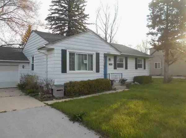 5400 W Dean Rd, Brown Deer, WI 53223