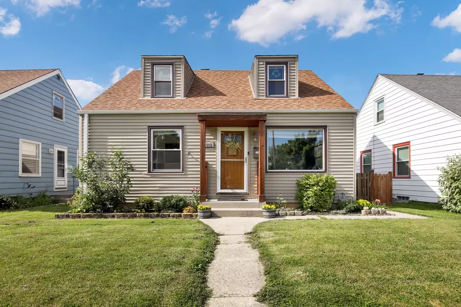 8512 W Townsend St, Milwaukee, WI 53222