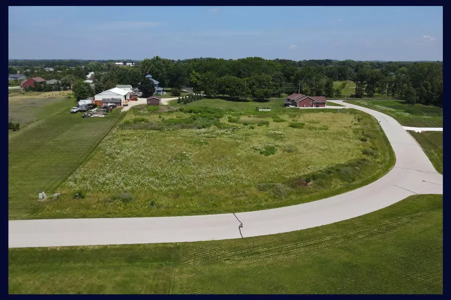 Lt10 Prairie Ridge Ln, Sullivan, WI 53137
