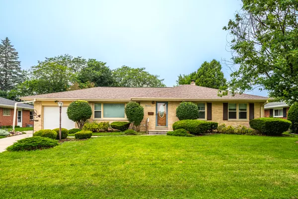 3622 Erie St, Racine, WI 53402