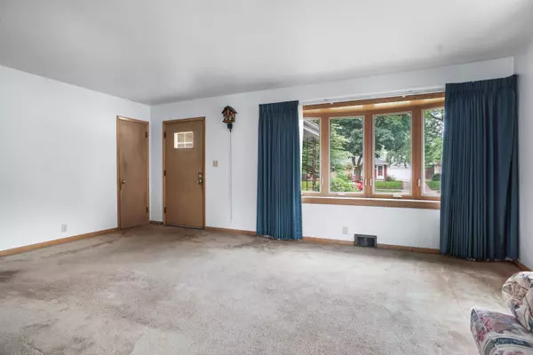 Milwaukee, WI 53225,10413 W Sheridan Ave