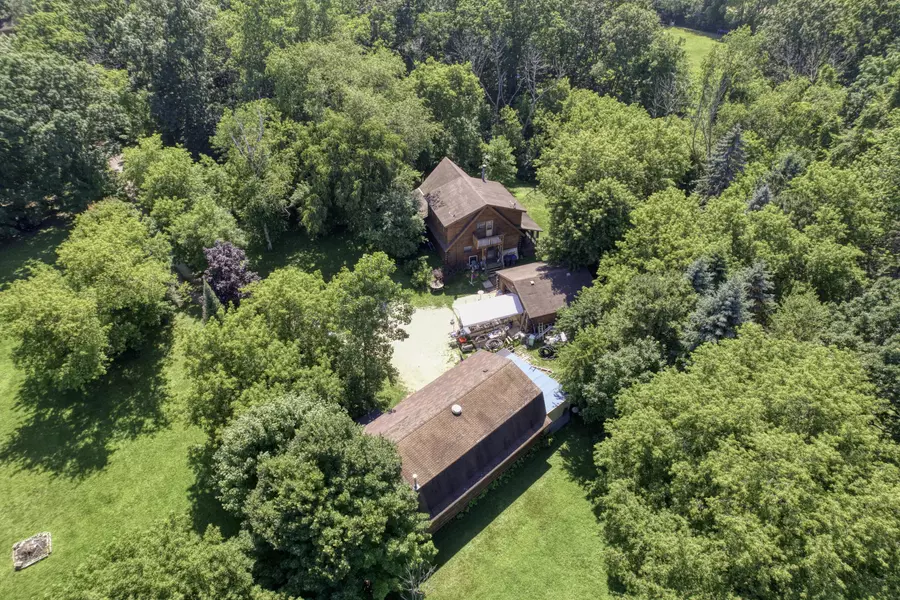 724 12th St, Somers, WI 53140