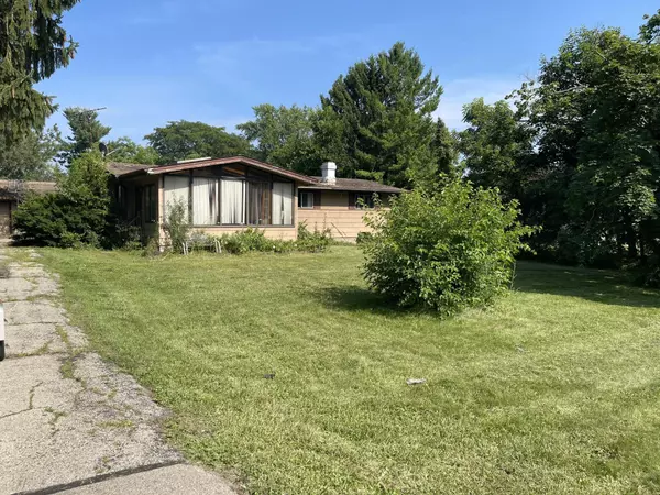 8751 368th Ave, Randall, WI 53105